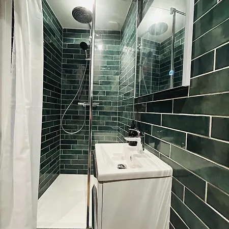 Casa Ibiza - Beautiful New & Comfortable * Angers